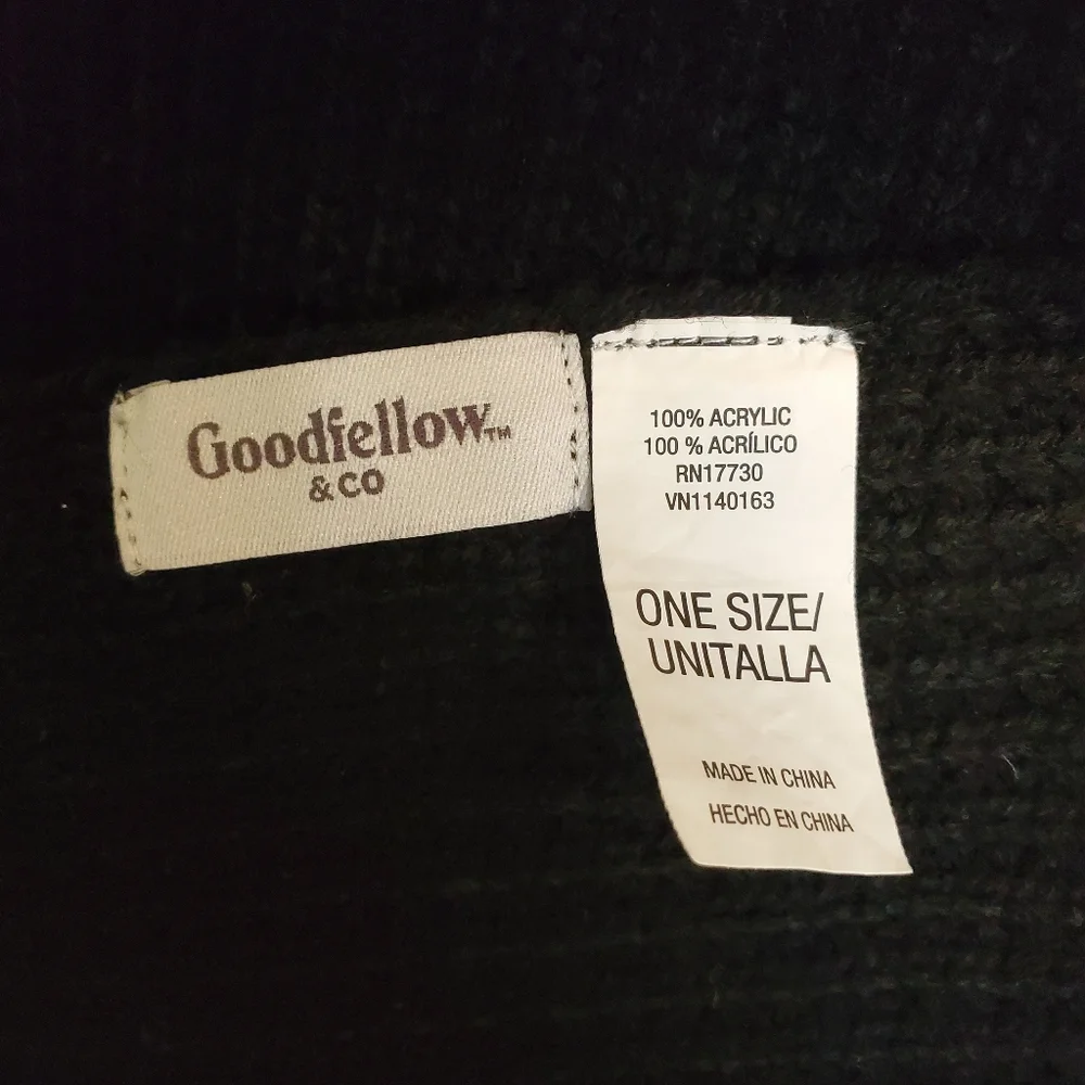 Men's Goodfellow black scarf.‎